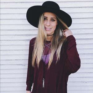 LF Oversized Long Sleeve Top